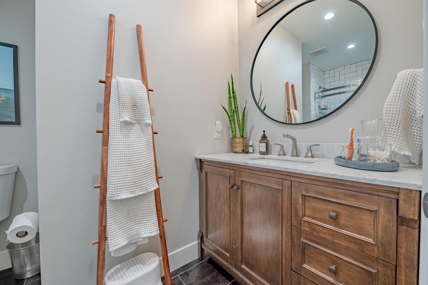 Detail Gallery Image 31 of 42 For 400 E 21st St, Merced,  CA 95340 - 3 Beds | 1/1 Baths