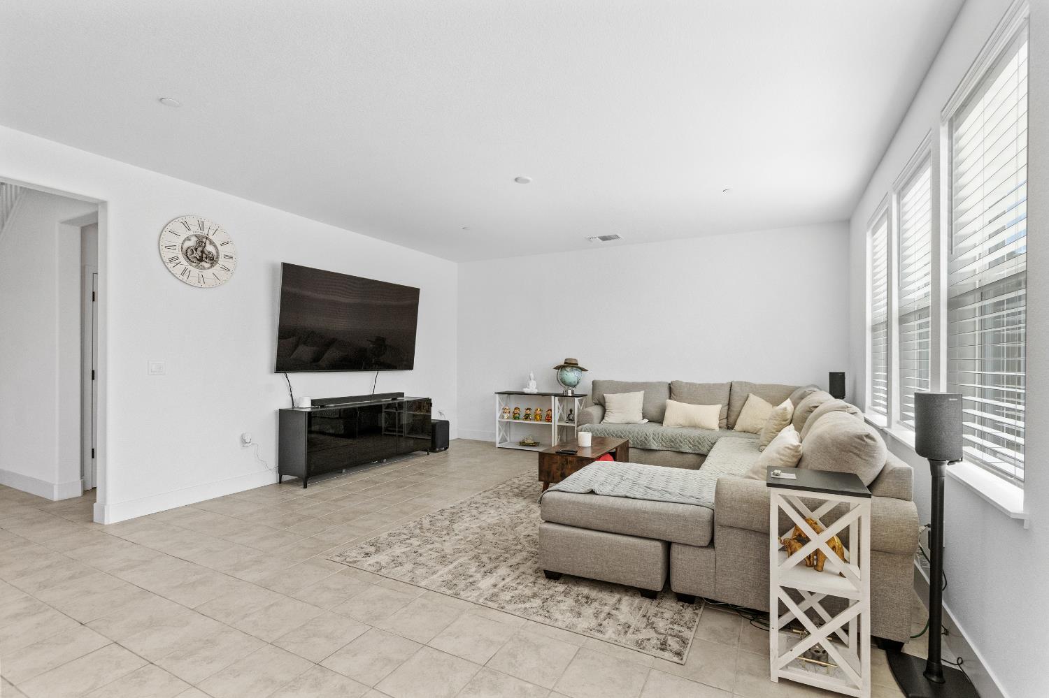 Detail Gallery Image 27 of 58 For 10224 Kilo Way, Elk Grove,  CA 95757 - 5 Beds | 4 Baths