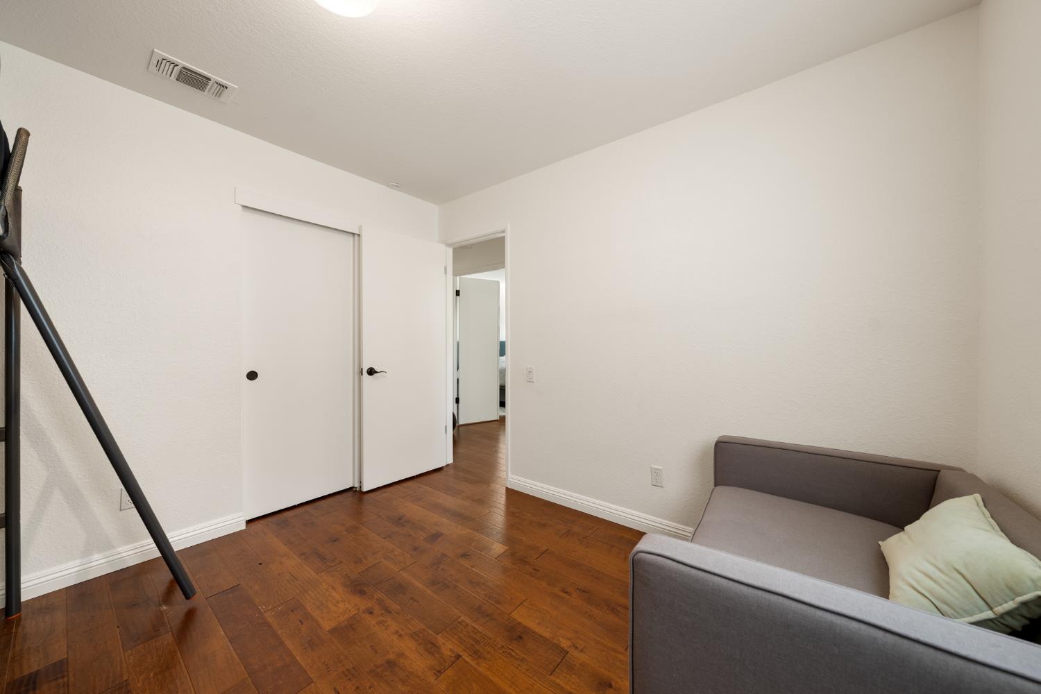 Detail Gallery Image 24 of 38 For 2893 Mergansers Ct, West Sacramento,  CA 95691 - 3 Beds | 2 Baths