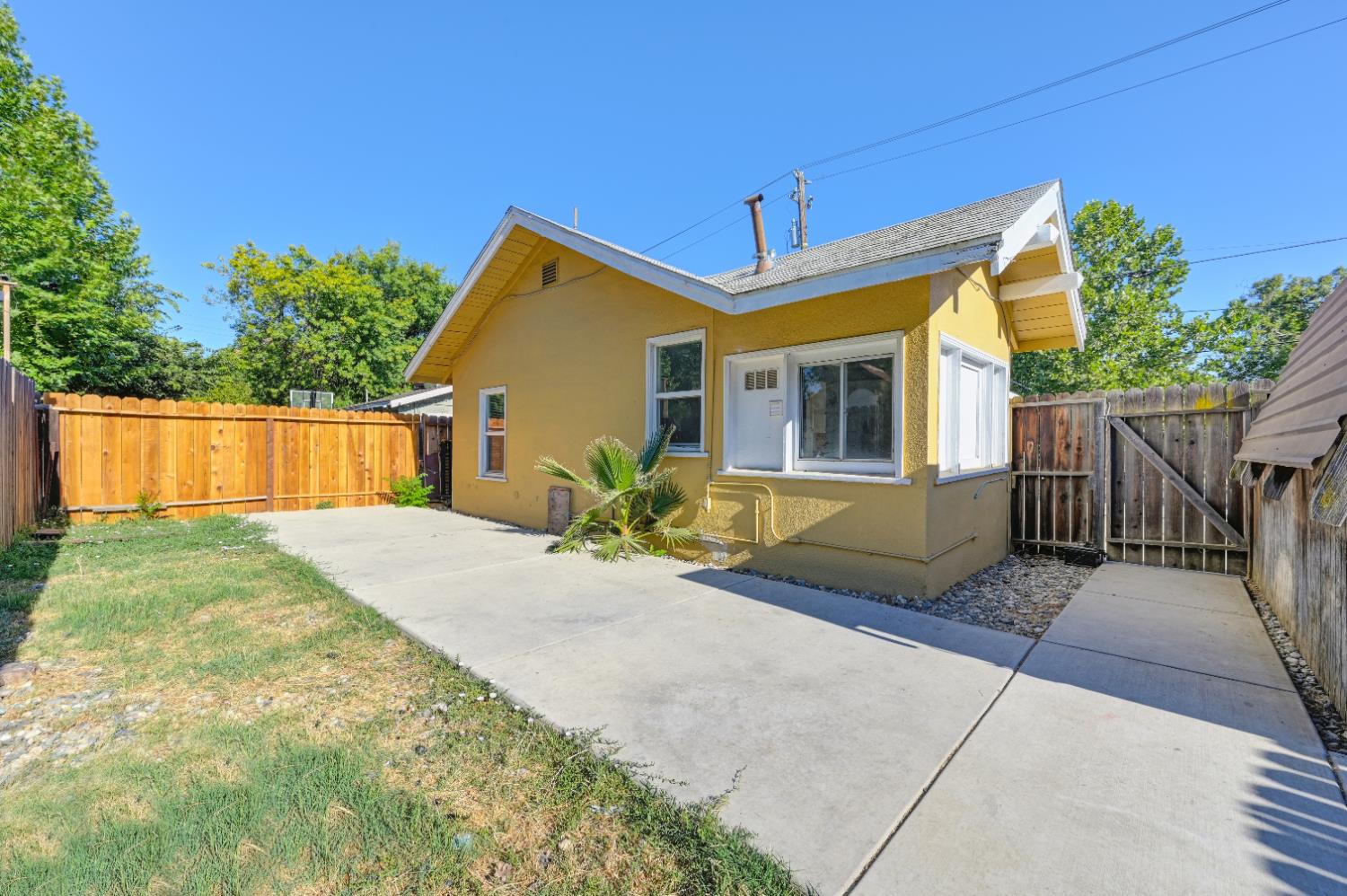Detail Gallery Image 38 of 47 For 911 Cross St, Woodland,  CA 95695 - – Beds | – Baths