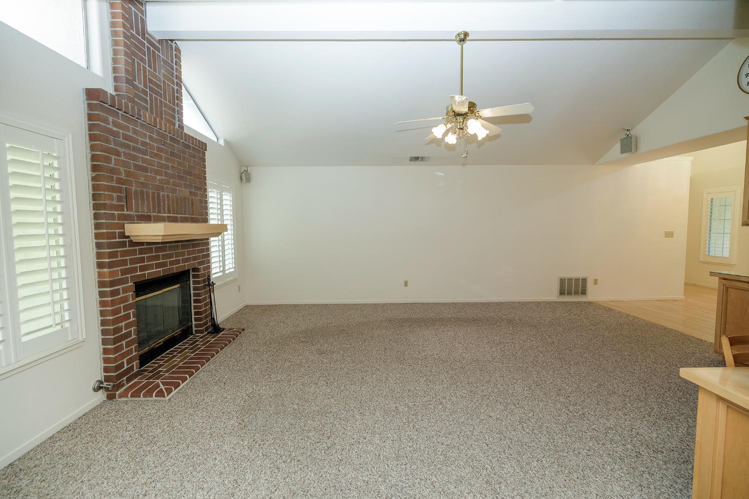 Detail Gallery Image 22 of 70 For 3709 Springcreek Dr, Modesto,  CA 95355 - 3 Beds | 2/1 Baths
