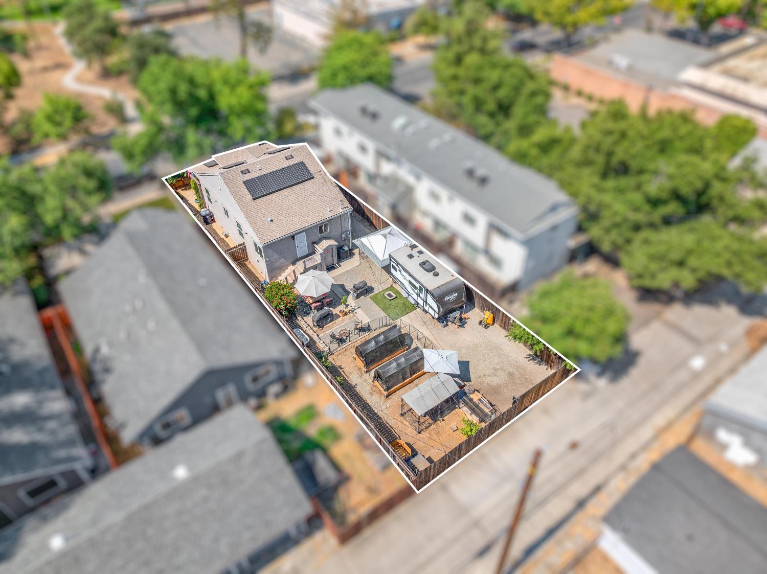 Detail Gallery Image 50 of 63 For 3641 5th Ave, Sacramento,  CA 95817 - 3 Beds | 1/1 Baths