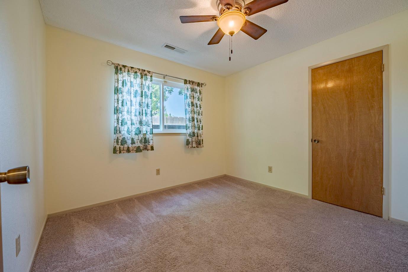 Detail Gallery Image 27 of 49 For 3664 Loyola Ct, Merced,  CA 95348 - 4 Beds | 2/1 Baths
