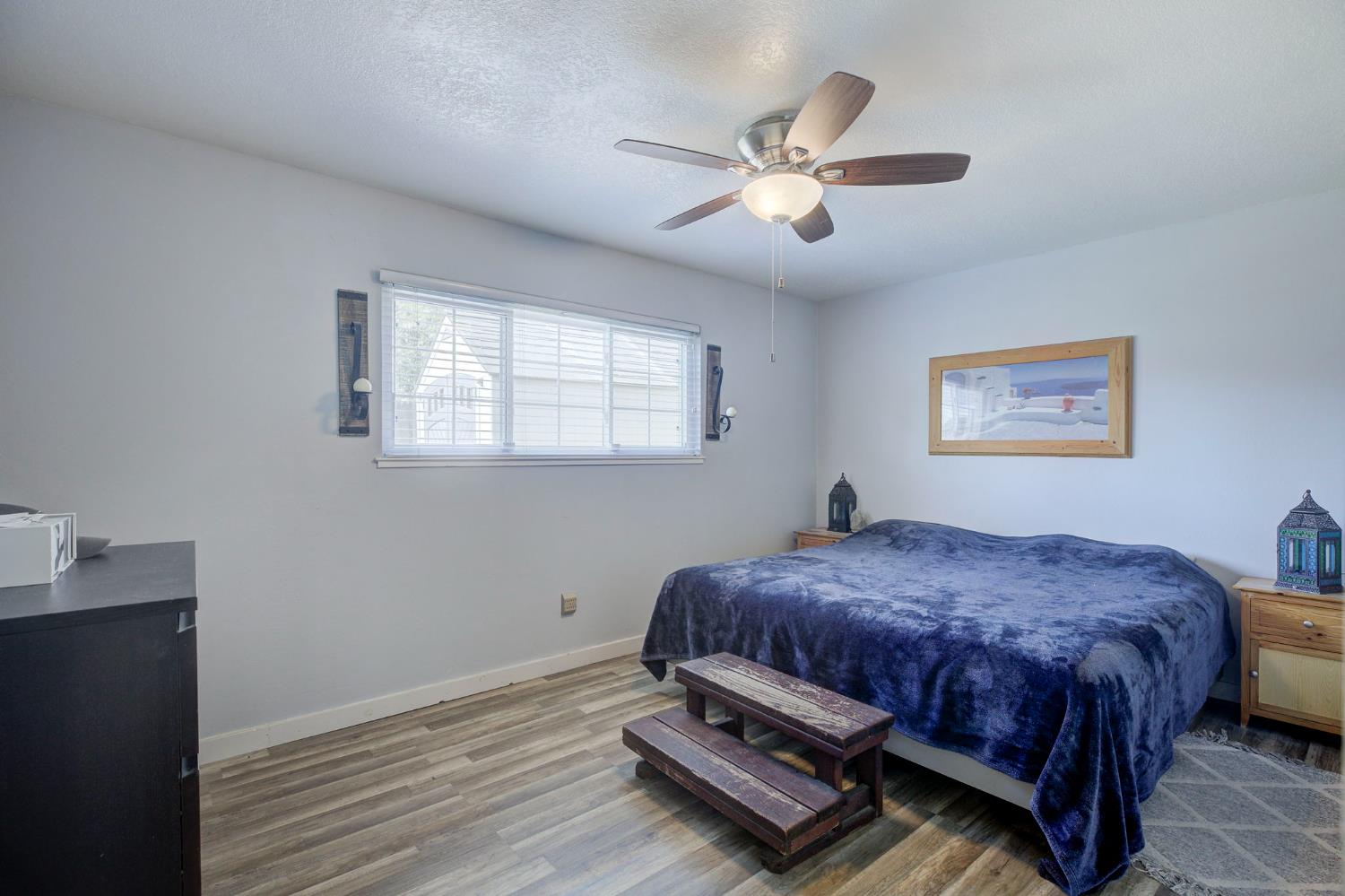 Detail Gallery Image 18 of 29 For 5112 Rabeneck Way, Fair Oaks,  CA 95628 - 3 Beds | 1 Baths