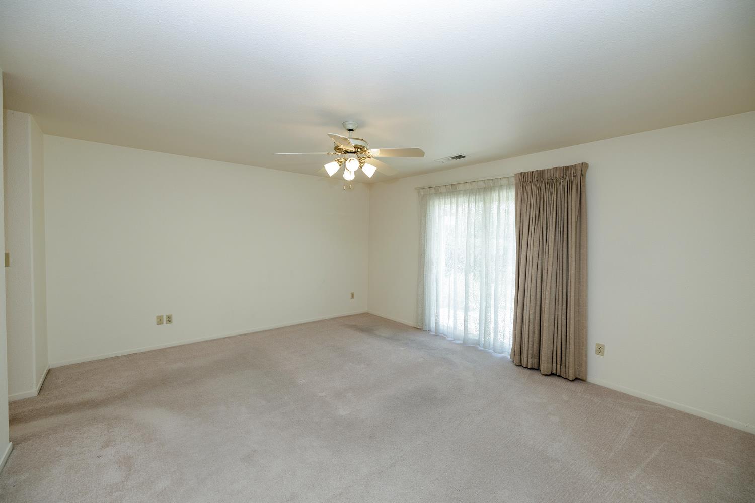 Detail Gallery Image 34 of 70 For 3709 Springcreek Dr, Modesto,  CA 95355 - 3 Beds | 2/1 Baths
