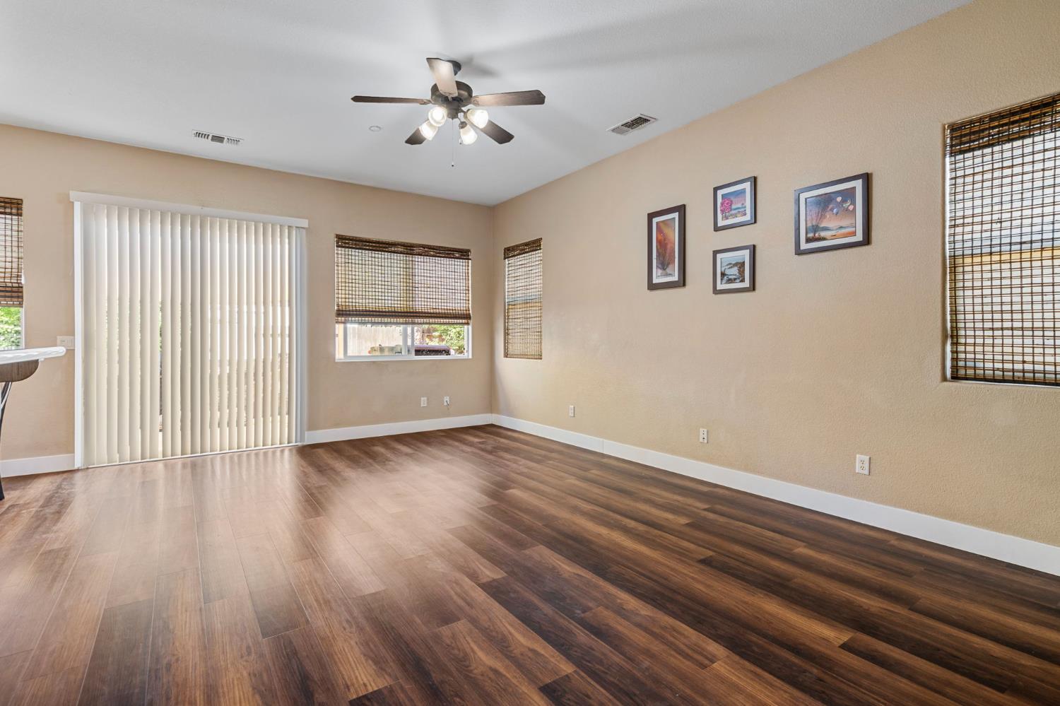 Detail Gallery Image 19 of 33 For 444 Sparrow Dr, Galt,  CA 95632 - 4 Beds | 2 Baths