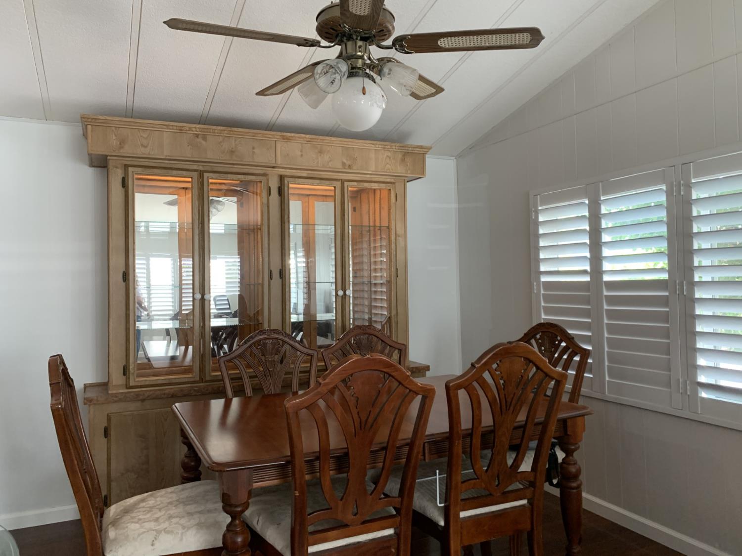 Detail Gallery Image 27 of 54 For 4901 Gardendell Rd, Sacramento,  CA 95834 - 2 Beds | 2 Baths