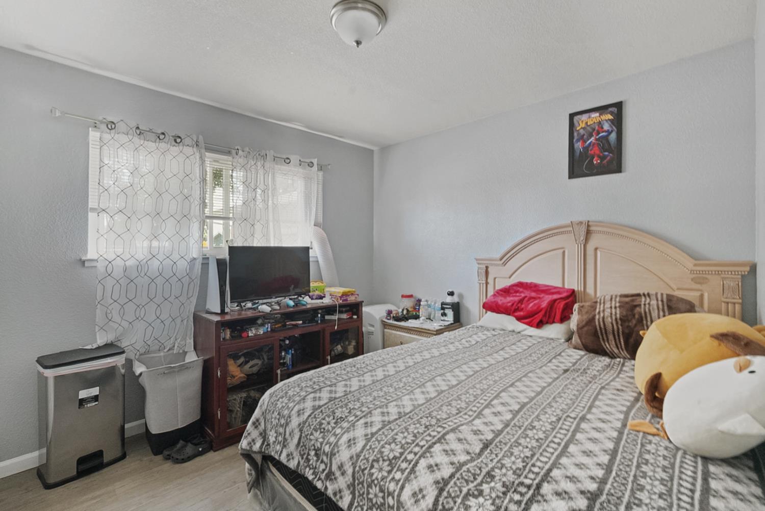 Detail Gallery Image 17 of 23 For 301 S Emerald Ave, Modesto,  CA 95351 - 3 Beds | 2 Baths