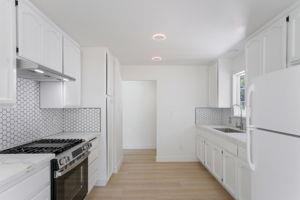 Detail Gallery Image 6 of 13 For 1351 Barrington Ave, Newman,  CA 95360 - 3 Beds | 2 Baths