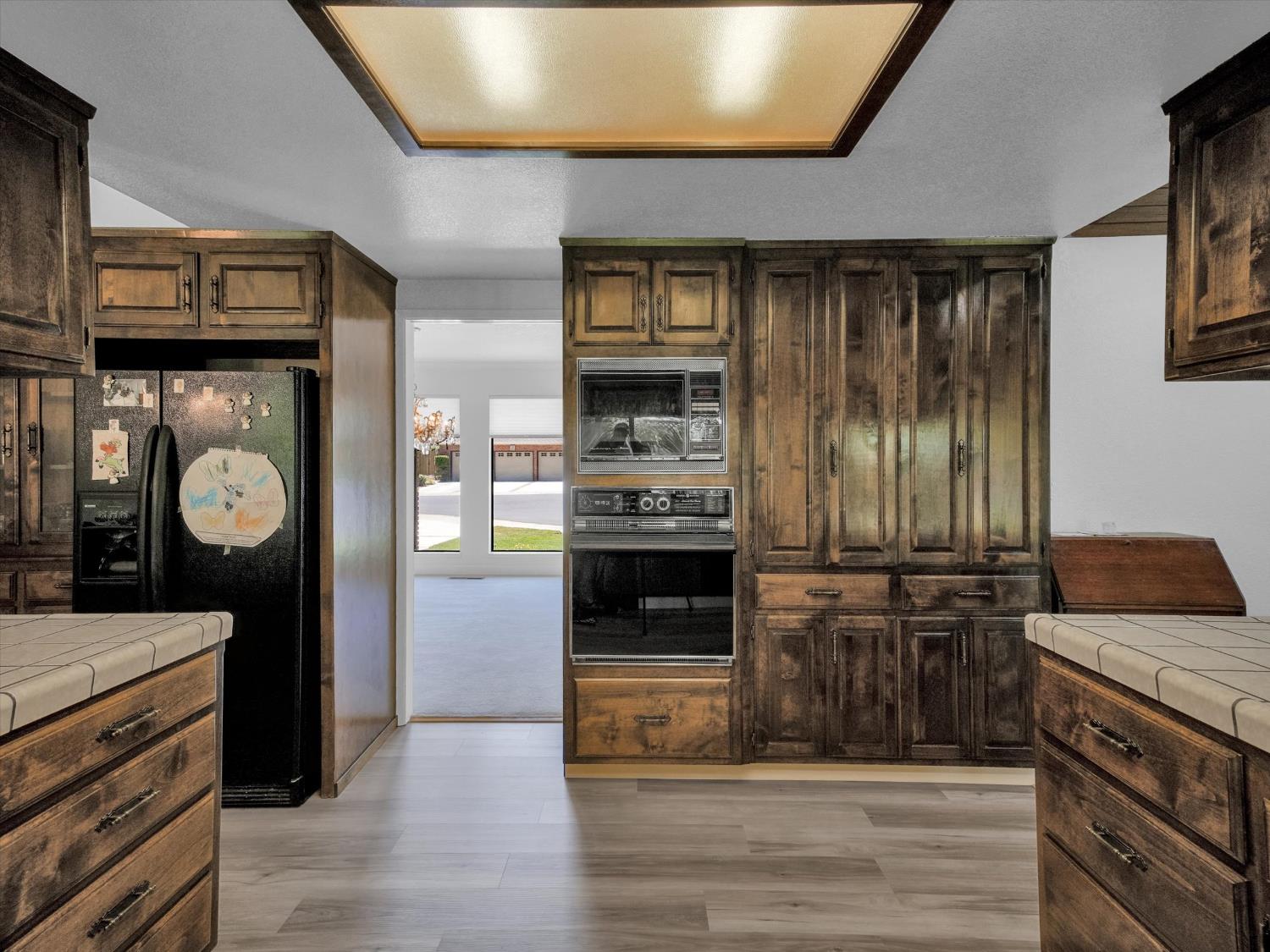Detail Gallery Image 16 of 47 For 1805 Cardigan Way, Modesto,  CA 95355 - 4 Beds | 3 Baths