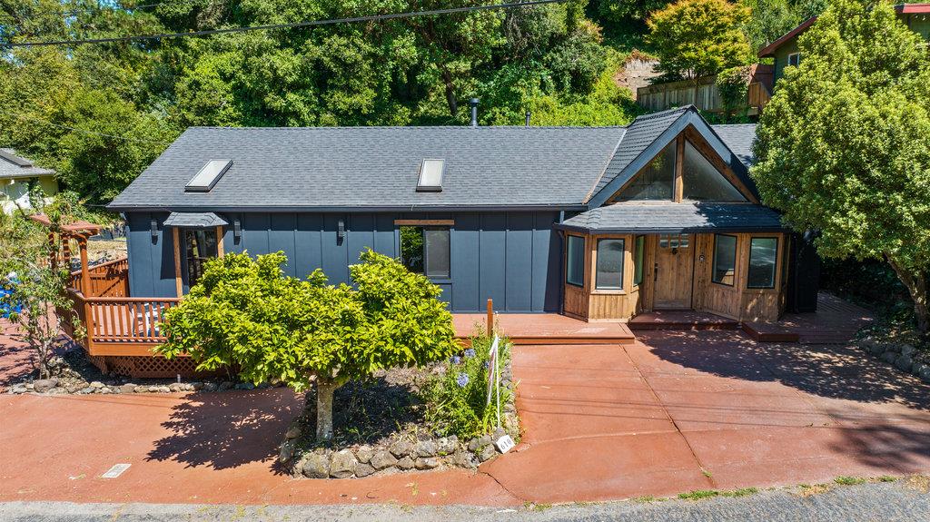 Detail Gallery Image 2 of 32 For 610 Nestora Ave, Aptos,  CA 95003 - 3 Beds | 2 Baths