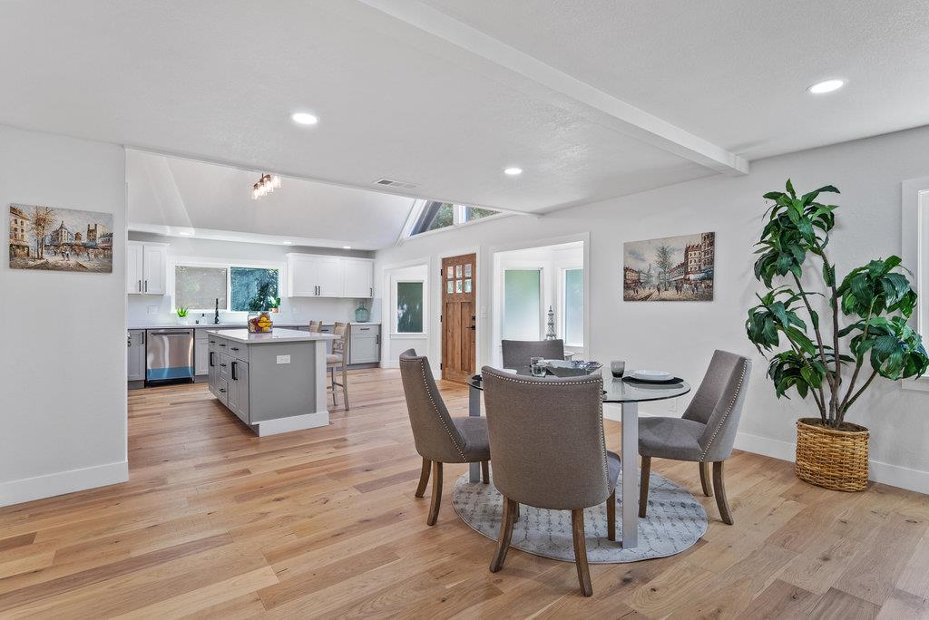 Detail Gallery Image 11 of 32 For 610 Nestora Ave, Aptos,  CA 95003 - 3 Beds | 2 Baths