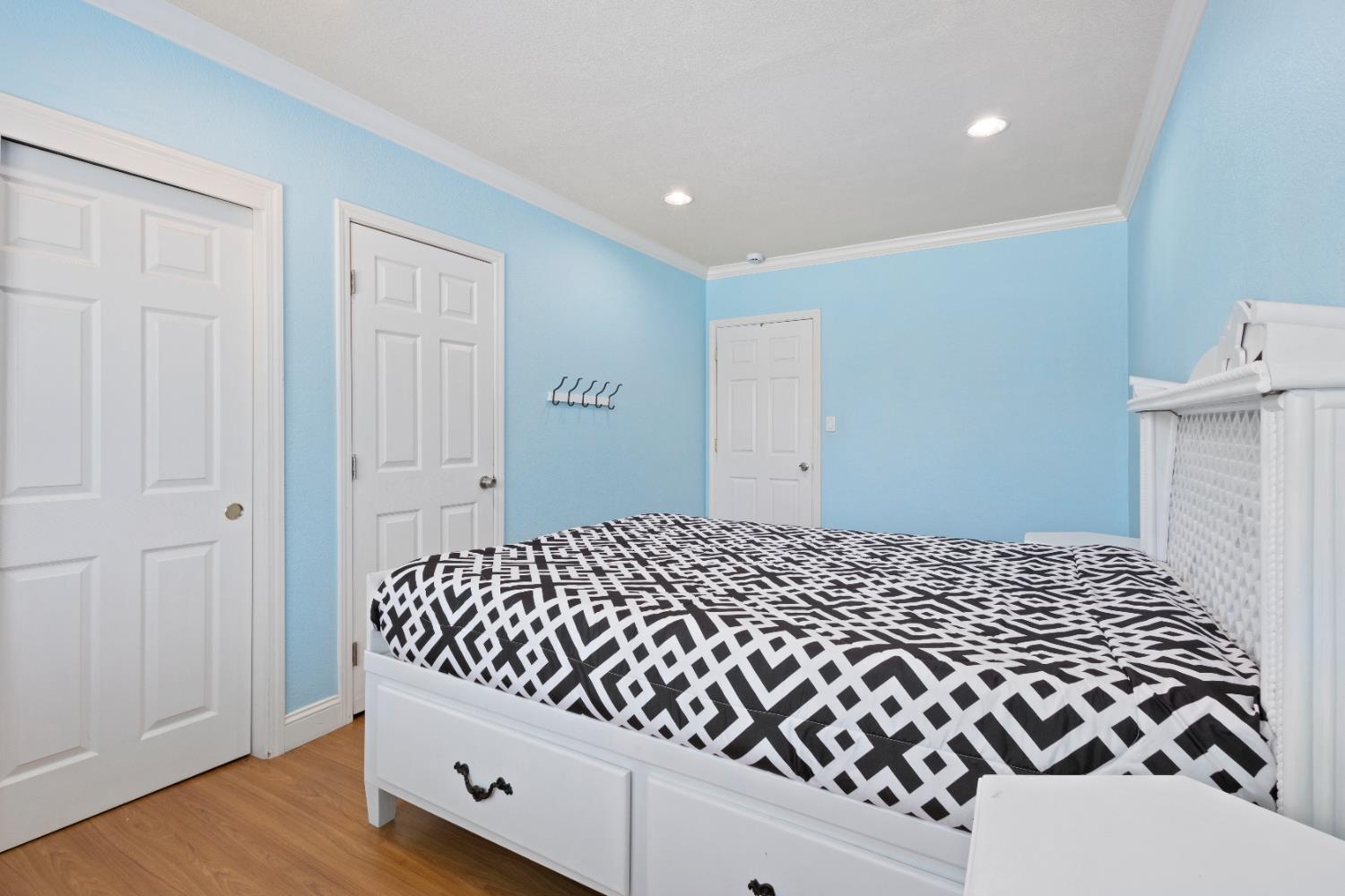 Detail Gallery Image 29 of 64 For 6732 Bismarck Dr, North Highlands,  CA 95660 - 5 Beds | 2/1 Baths