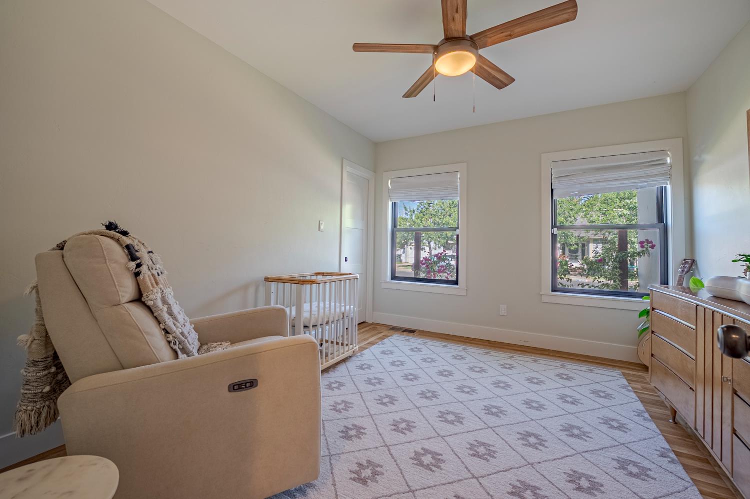 Detail Gallery Image 29 of 42 For 400 E 21st St, Merced,  CA 95340 - 3 Beds | 1/1 Baths