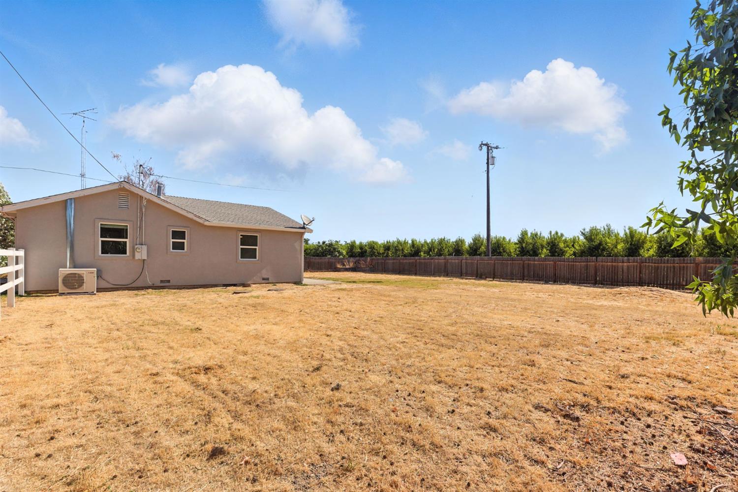 Detail Gallery Image 9 of 30 For 8335 State Highway 70, Marysville,  CA 95901 - 2 Beds | 1 Baths
