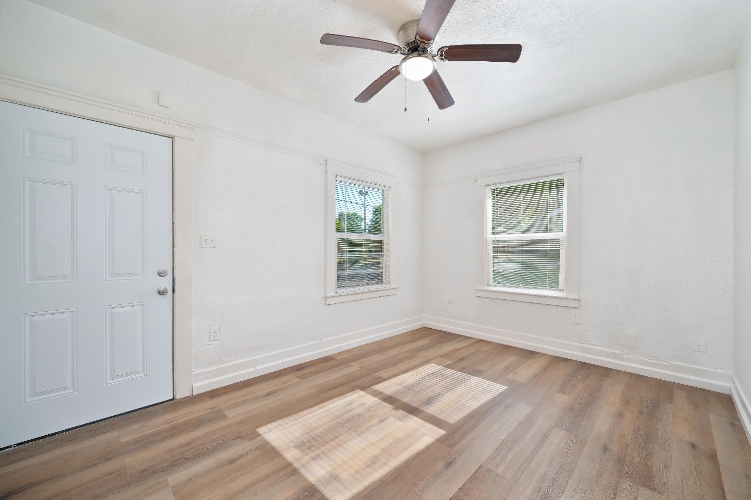 Detail Gallery Image 19 of 47 For 911 Cross St, Woodland,  CA 95695 - – Beds | – Baths