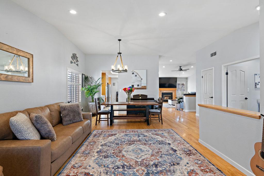 Detail Gallery Image 6 of 38 For 65 Reed Rd, Oakdale,  CA 95361 - 4 Beds | 2 Baths