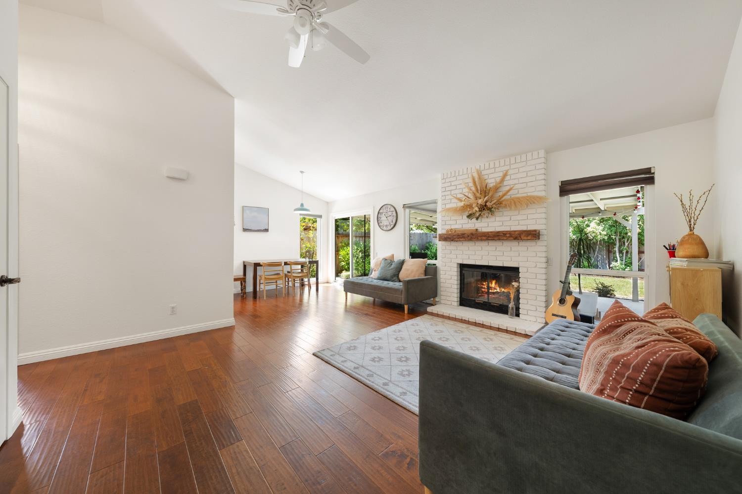 Detail Gallery Image 7 of 38 For 2893 Mergansers Ct, West Sacramento,  CA 95691 - 3 Beds | 2 Baths