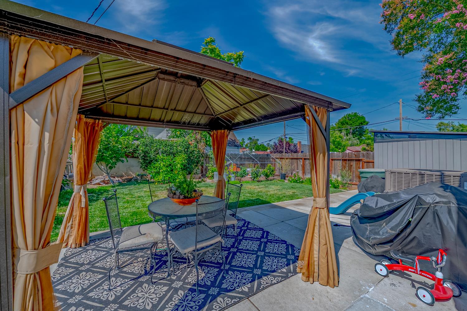 Detail Gallery Image 40 of 42 For 400 E 21st St, Merced,  CA 95340 - 3 Beds | 1/1 Baths