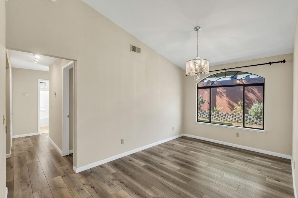 Detail Gallery Image 6 of 33 For 8200 Northam Dr, Antelope,  CA 95843 - 3 Beds | 2 Baths