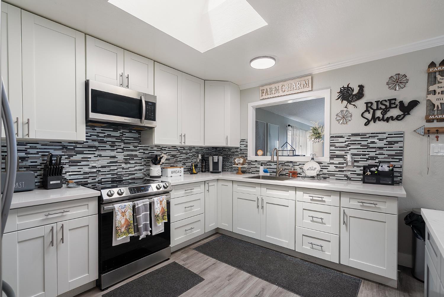 Detail Gallery Image 14 of 37 For 26147 Stryker St, Hayward,  CA 94545 - 3 Beds | 2 Baths