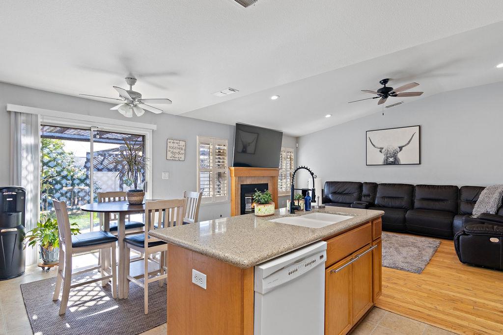 Detail Gallery Image 9 of 38 For 65 Reed Rd, Oakdale,  CA 95361 - 4 Beds | 2 Baths