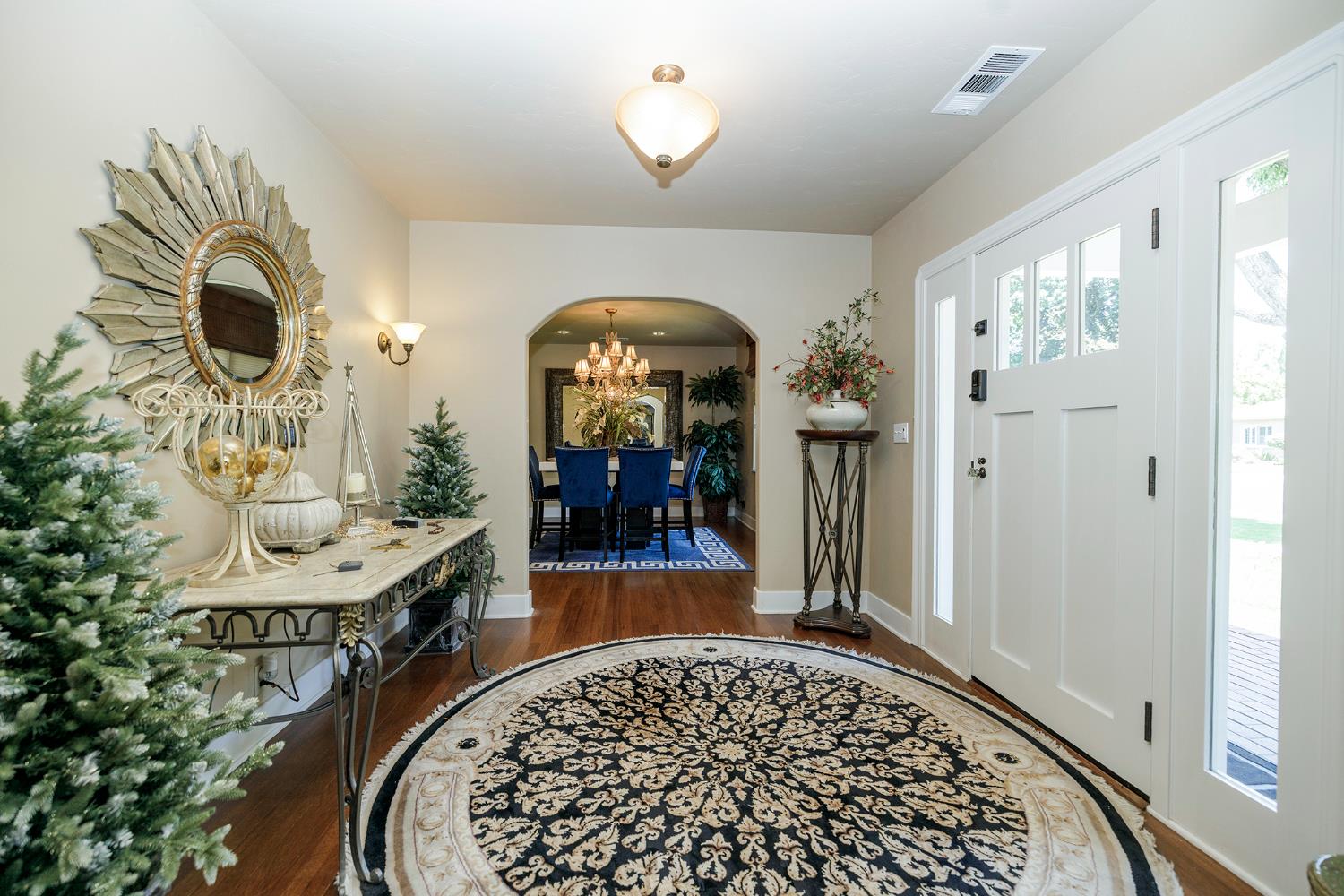 Detail Gallery Image 7 of 56 For 1009 Sycamore Ave, Modesto,  CA 95350 - 3 Beds | 2/1 Baths