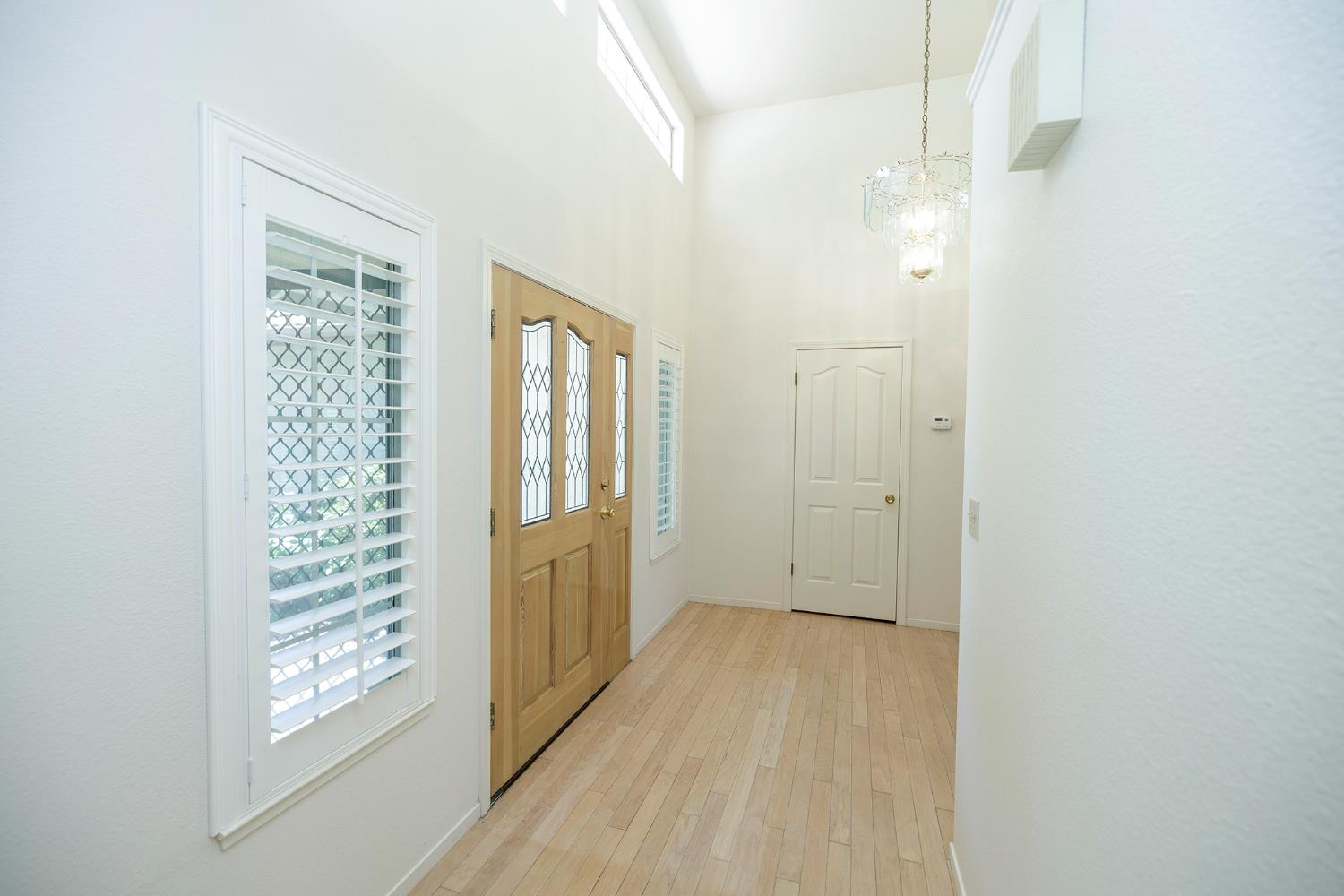 Detail Gallery Image 8 of 70 For 3709 Springcreek Dr, Modesto,  CA 95355 - 3 Beds | 2/1 Baths