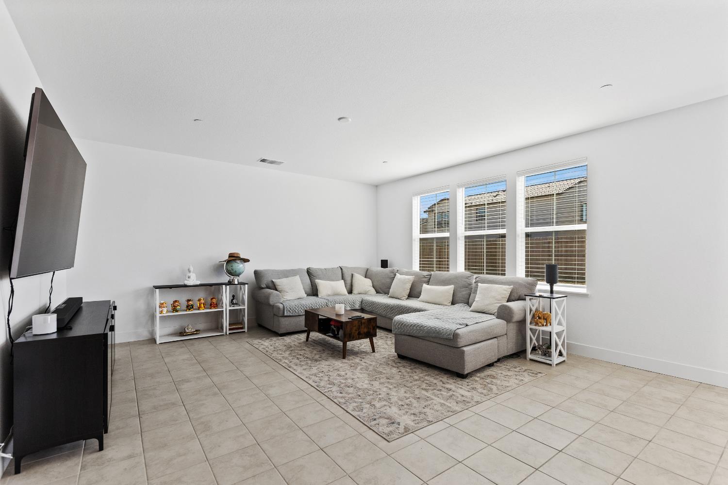 Detail Gallery Image 20 of 58 For 10224 Kilo Way, Elk Grove,  CA 95757 - 5 Beds | 4 Baths