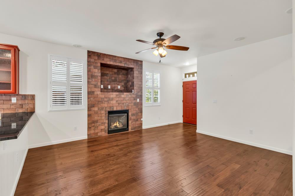 Detail Gallery Image 9 of 62 For 107 Dragonfly Cir, Sacramento,  CA 95834 - 3 Beds | 2 Baths