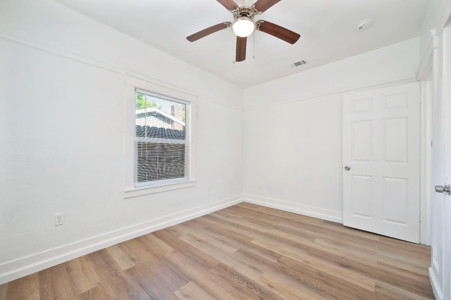 Detail Gallery Image 36 of 47 For 911 Cross St, Woodland,  CA 95695 - – Beds | – Baths