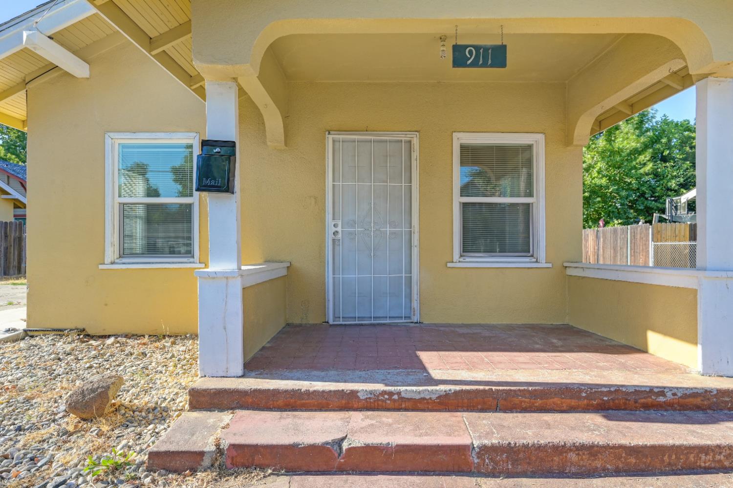 Detail Gallery Image 7 of 47 For 911 Cross St, Woodland,  CA 95695 - – Beds | – Baths