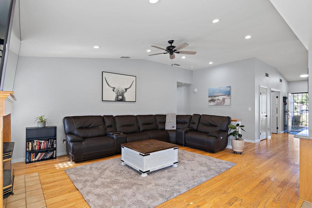 Detail Gallery Image 13 of 38 For 65 Reed Rd, Oakdale,  CA 95361 - 4 Beds | 2 Baths