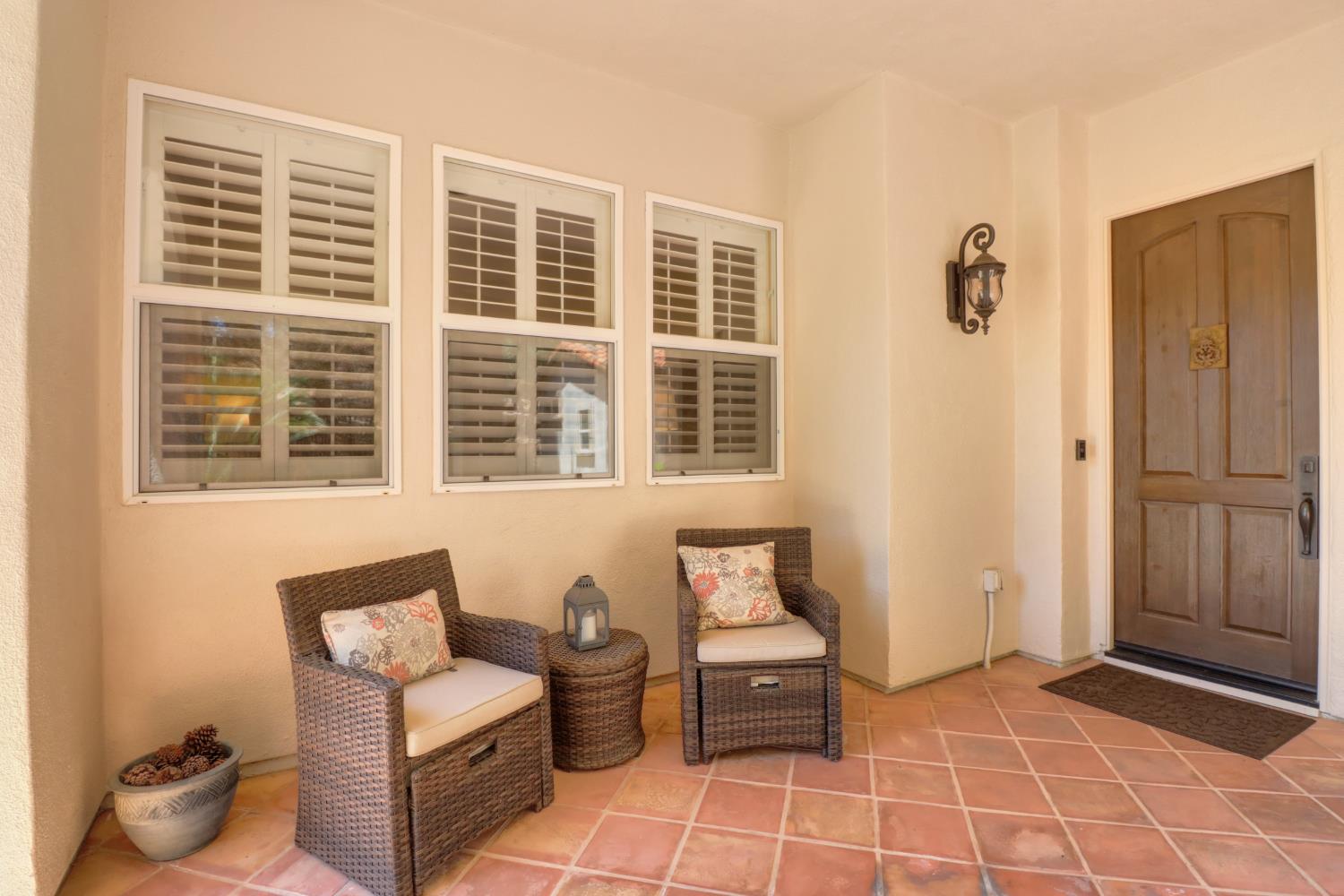 Detail Gallery Image 12 of 59 For 9661 Clos Du Lac Cir, Loomis,  CA 95650 - 4 Beds | 4/1 Baths