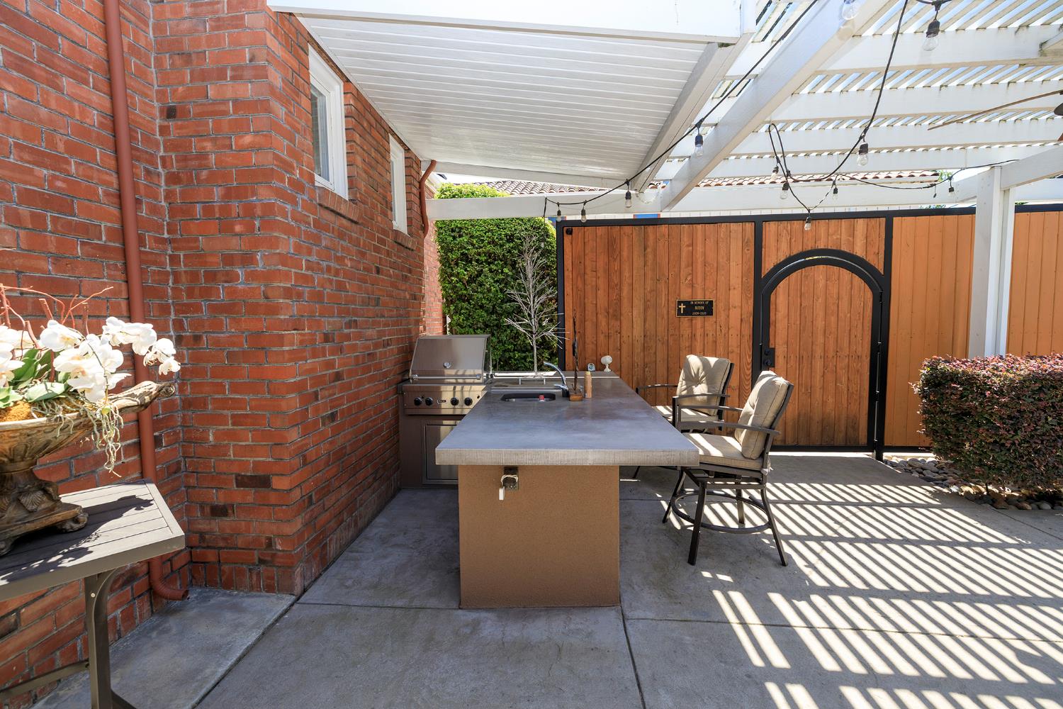 Detail Gallery Image 45 of 56 For 1009 Sycamore Ave, Modesto,  CA 95350 - 3 Beds | 2/1 Baths