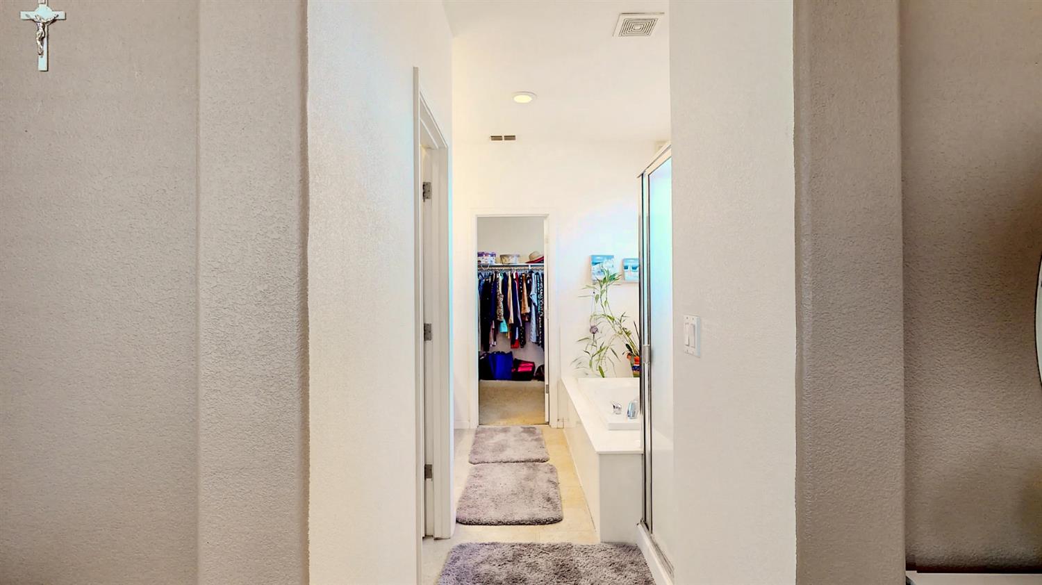 Detail Gallery Image 17 of 37 For 4138 Enclave Dr, Turlock,  CA 95382 - 4 Beds | 2/1 Baths