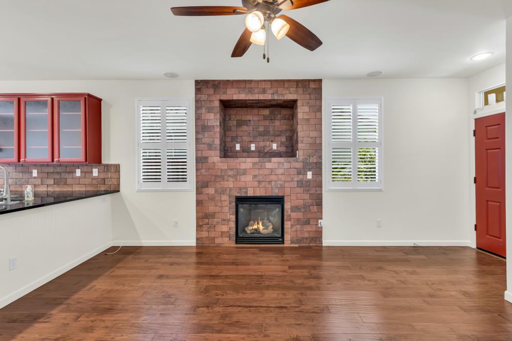 Detail Gallery Image 8 of 62 For 107 Dragonfly Cir, Sacramento,  CA 95834 - 3 Beds | 2 Baths