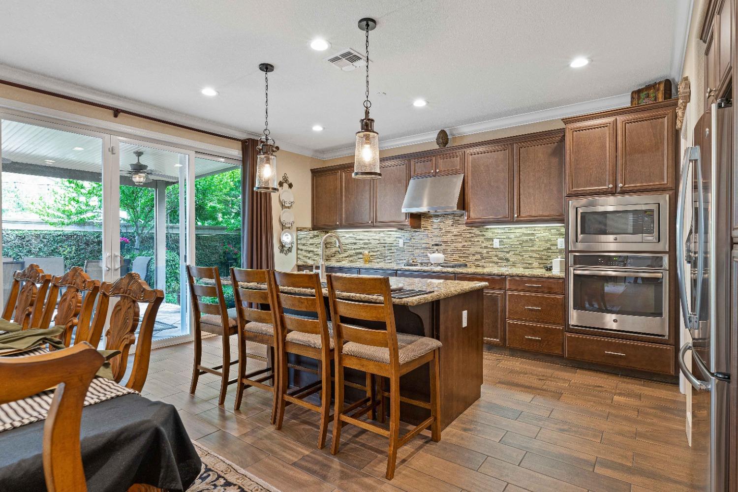 Detail Gallery Image 5 of 55 For 2816 Westport Cir, Oakdale,  CA 95361 - 4 Beds | 3 Baths
