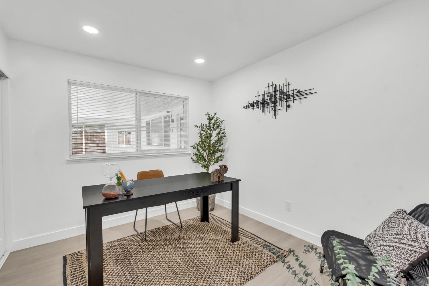Detail Gallery Image 31 of 66 For 9184 Brian Ct, Sacramento,  CA 95826 - 3 Beds | 2 Baths