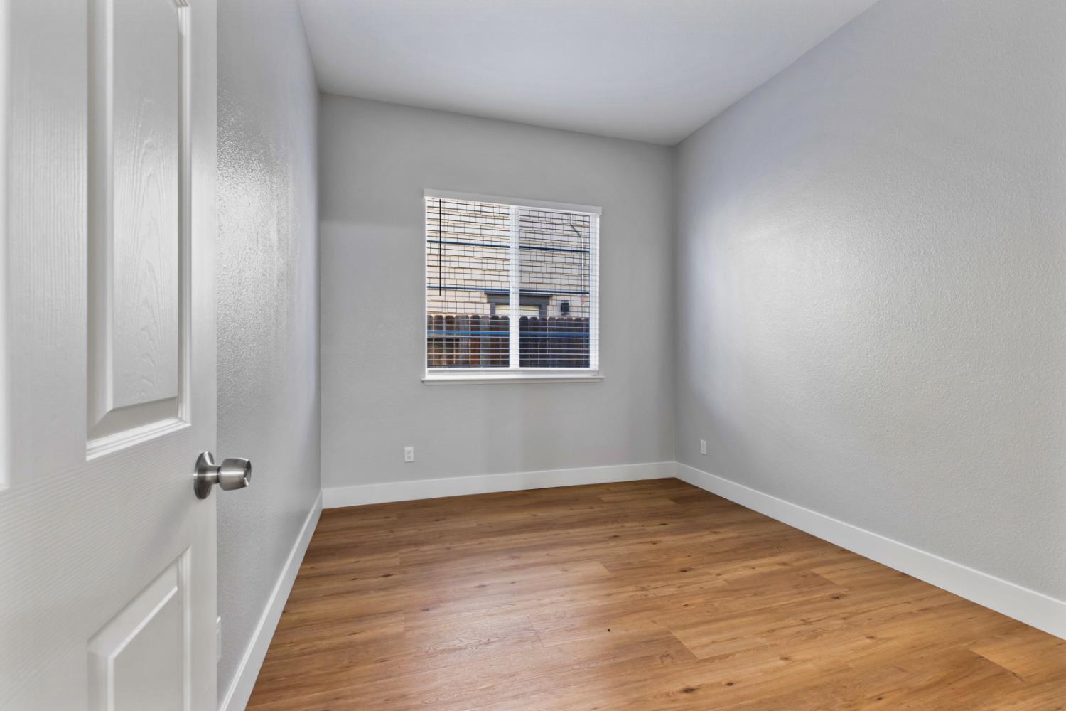 Detail Gallery Image 11 of 19 For 1659 Whispering Wind Dr, Tracy,  CA 95377 - 4 Beds | 2 Baths