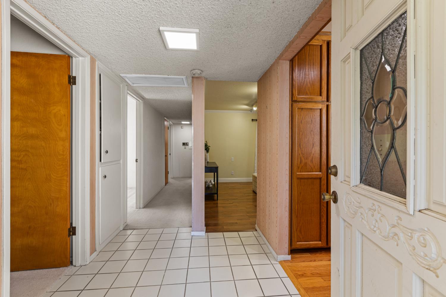 Detail Gallery Image 5 of 56 For 5946 Muldrow Rd, Carmichael,  CA 95608 - 3 Beds | 2 Baths