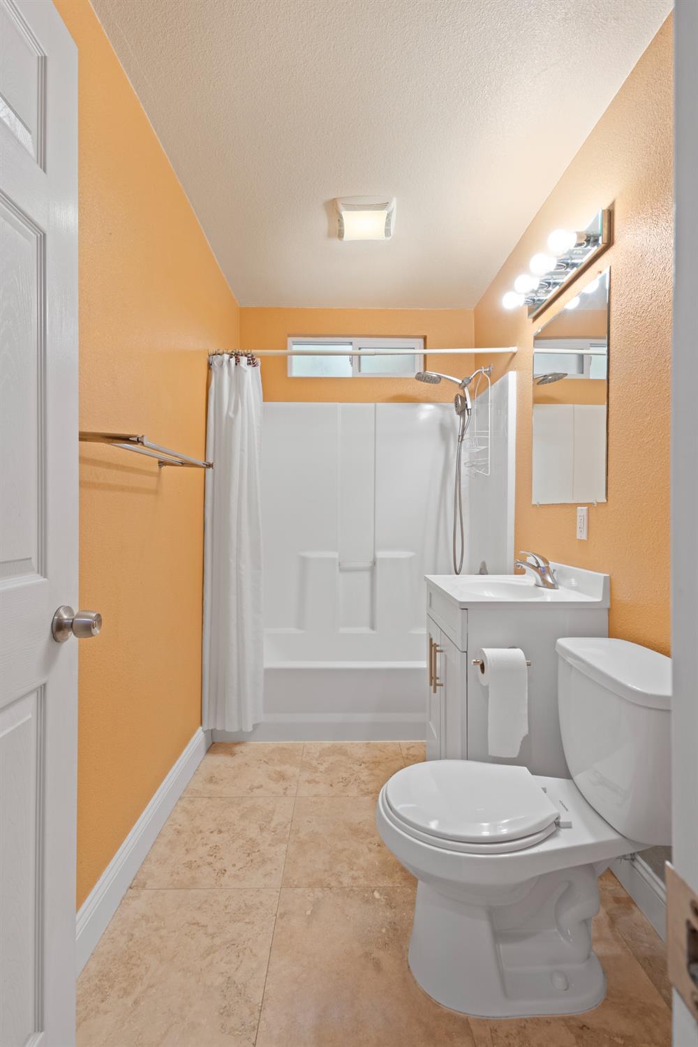 Detail Gallery Image 23 of 64 For 6732 Bismarck Dr, North Highlands,  CA 95660 - 5 Beds | 2/1 Baths