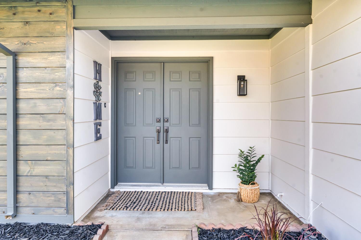 Detail Gallery Image 4 of 66 For 9184 Brian Ct, Sacramento,  CA 95826 - 3 Beds | 2 Baths