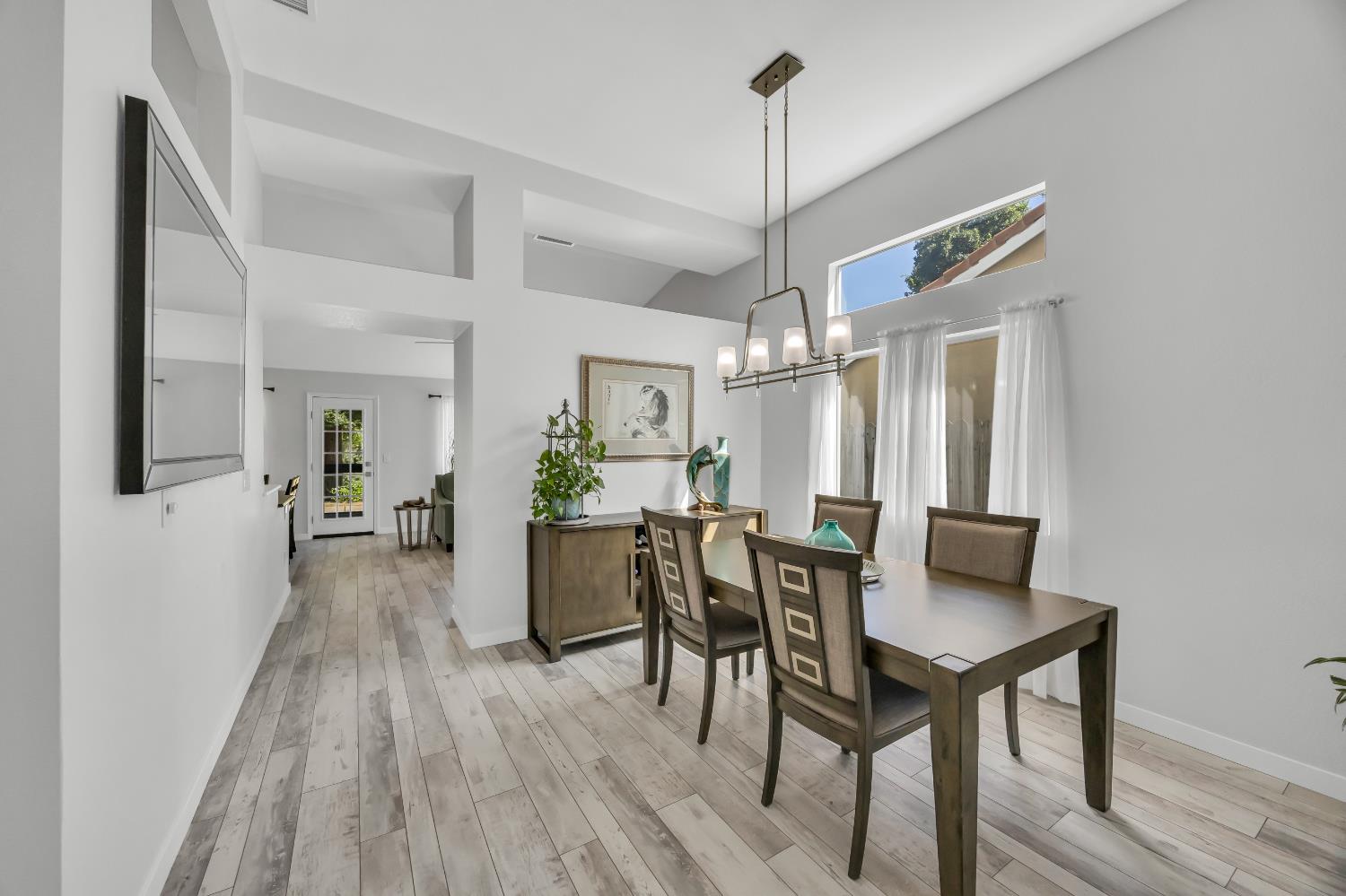Detail Gallery Image 11 of 57 For 5112 Charter Ct, Rocklin,  CA 95765 - 4 Beds | 2 Baths