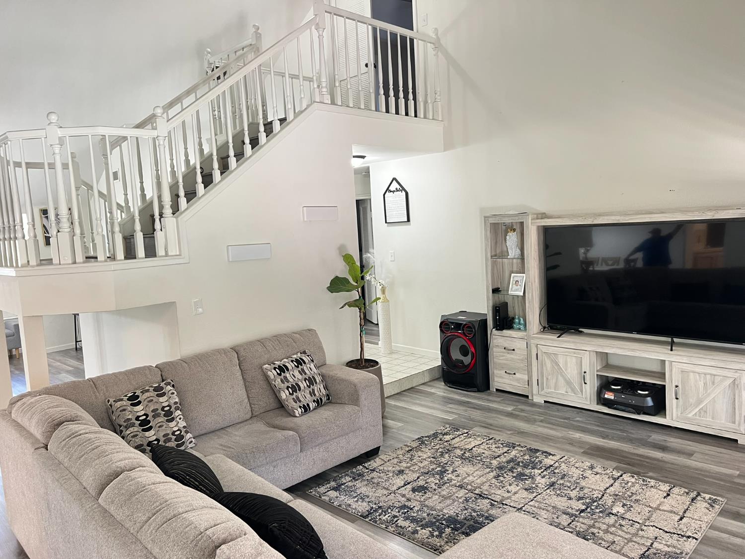 Detail Gallery Image 8 of 33 For 2612 Snyder, Modesto,  CA 95356 - 3 Beds | 2 Baths