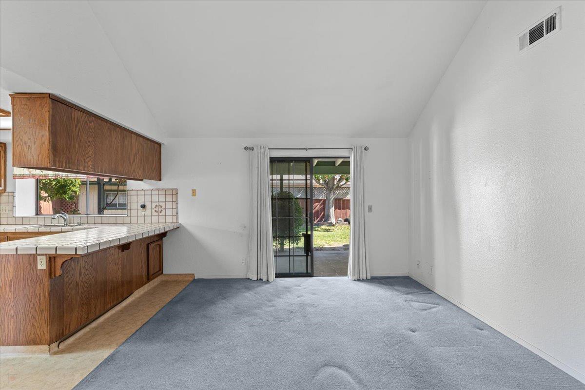 Detail Gallery Image 9 of 48 For 1817 Sauvignon Dr, Modesto,  CA 95351 - 3 Beds | 2 Baths