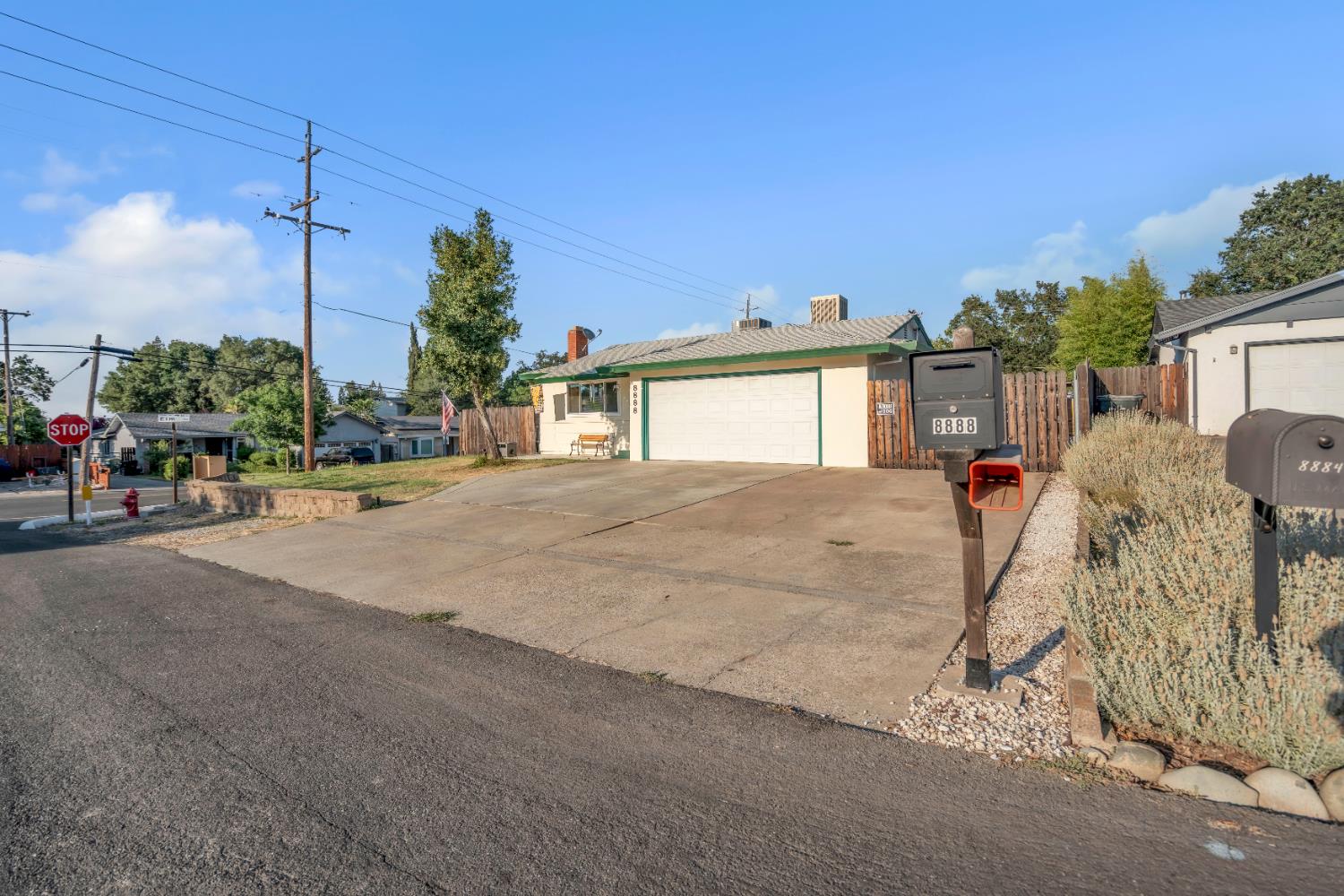 Detail Gallery Image 25 of 33 For 8888 Tahiti Ct, Orangevale,  CA 95662 - 4 Beds | 2 Baths