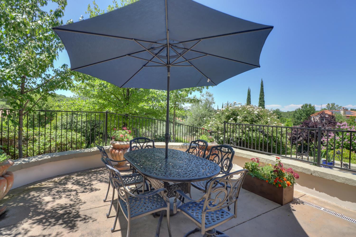 Detail Gallery Image 50 of 59 For 9661 Clos Du Lac Cir, Loomis,  CA 95650 - 4 Beds | 4/1 Baths