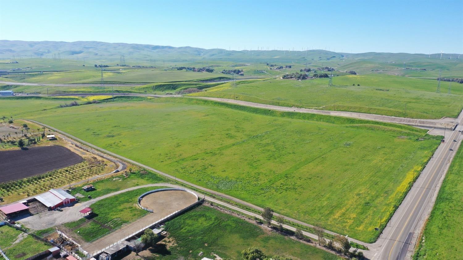 Detail Gallery Image 9 of 26 For 48 W Grant Line Rd, Livermore,  CA 95391 - – Beds | – Baths