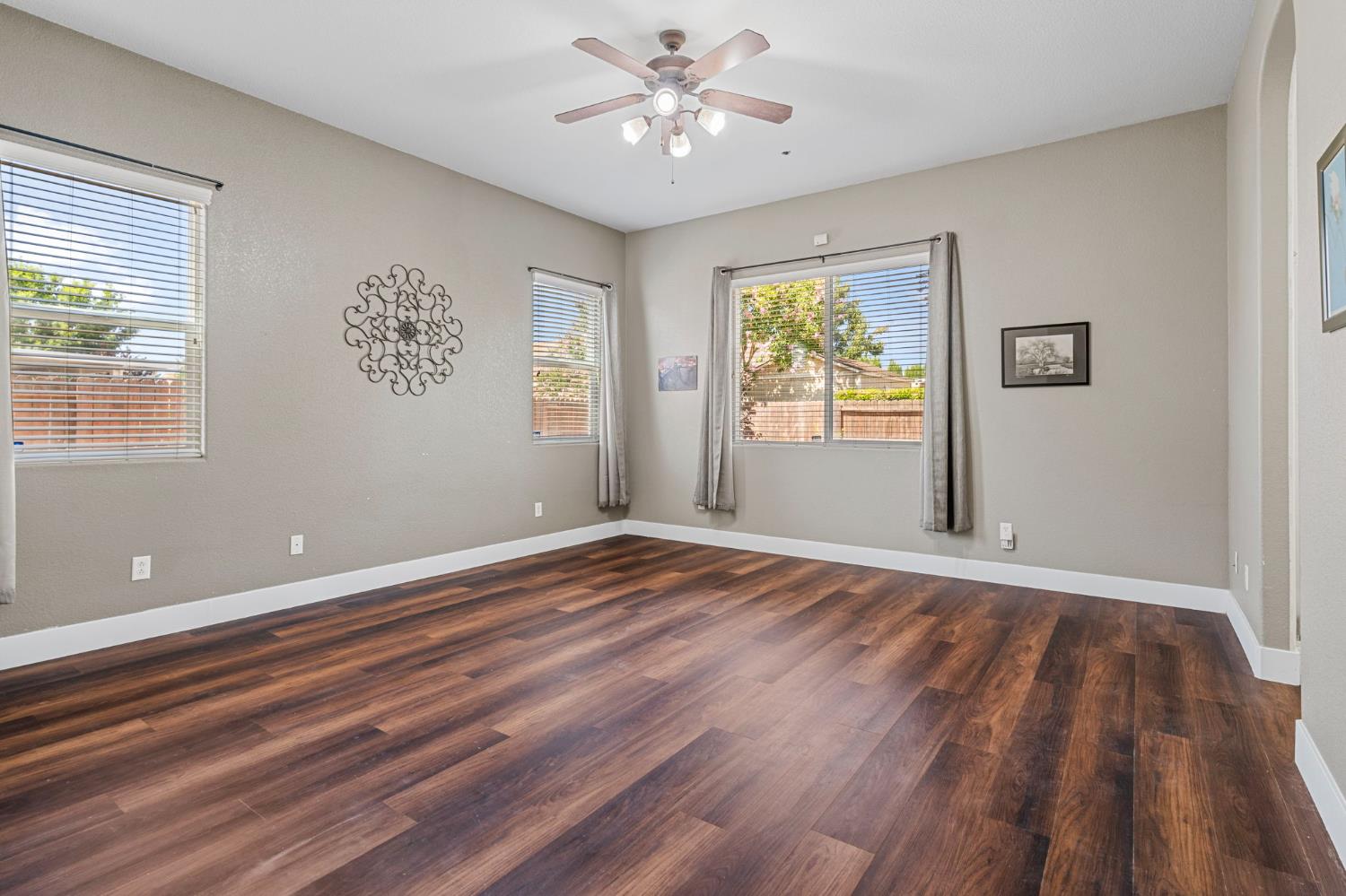 Detail Gallery Image 29 of 33 For 444 Sparrow Dr, Galt,  CA 95632 - 4 Beds | 2 Baths